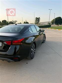 نيسان ألتيما